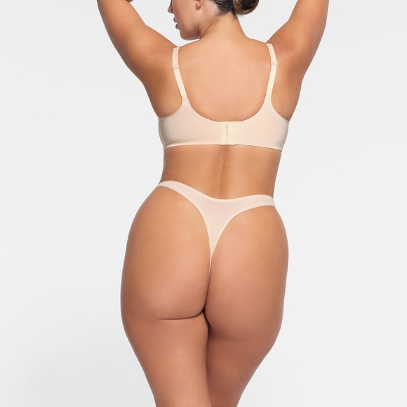 Skims Nipple Push-up Bra in Sand 32C NWT ! - Picture 5 of 9